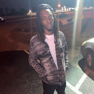 Meet your Posher, Lacy